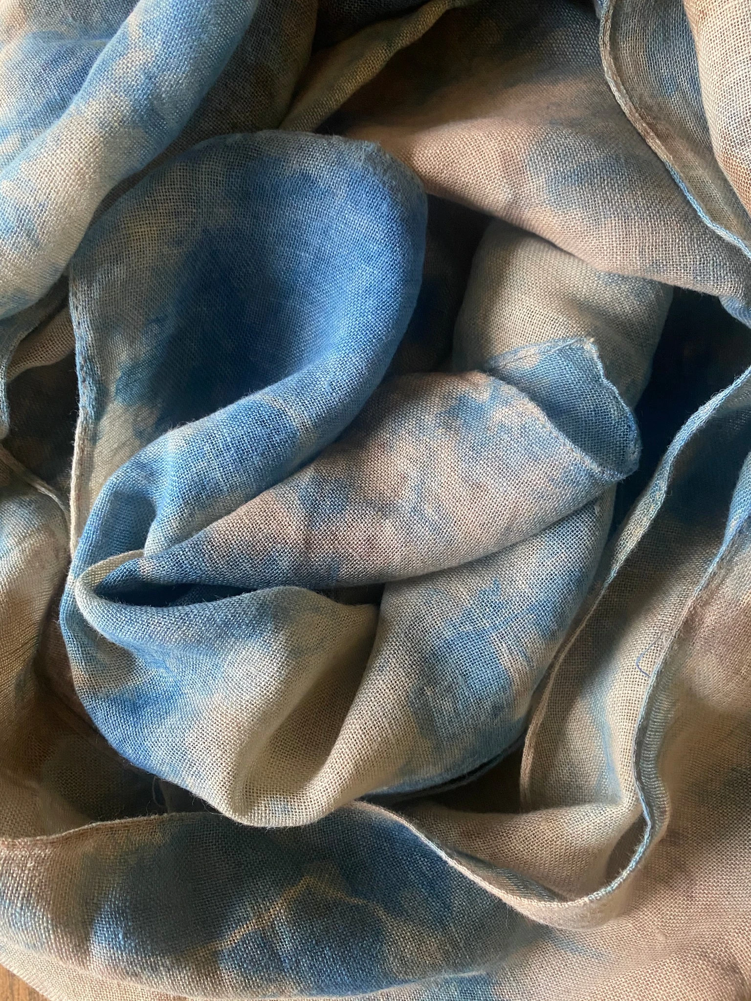Indigo dyed lined scarf