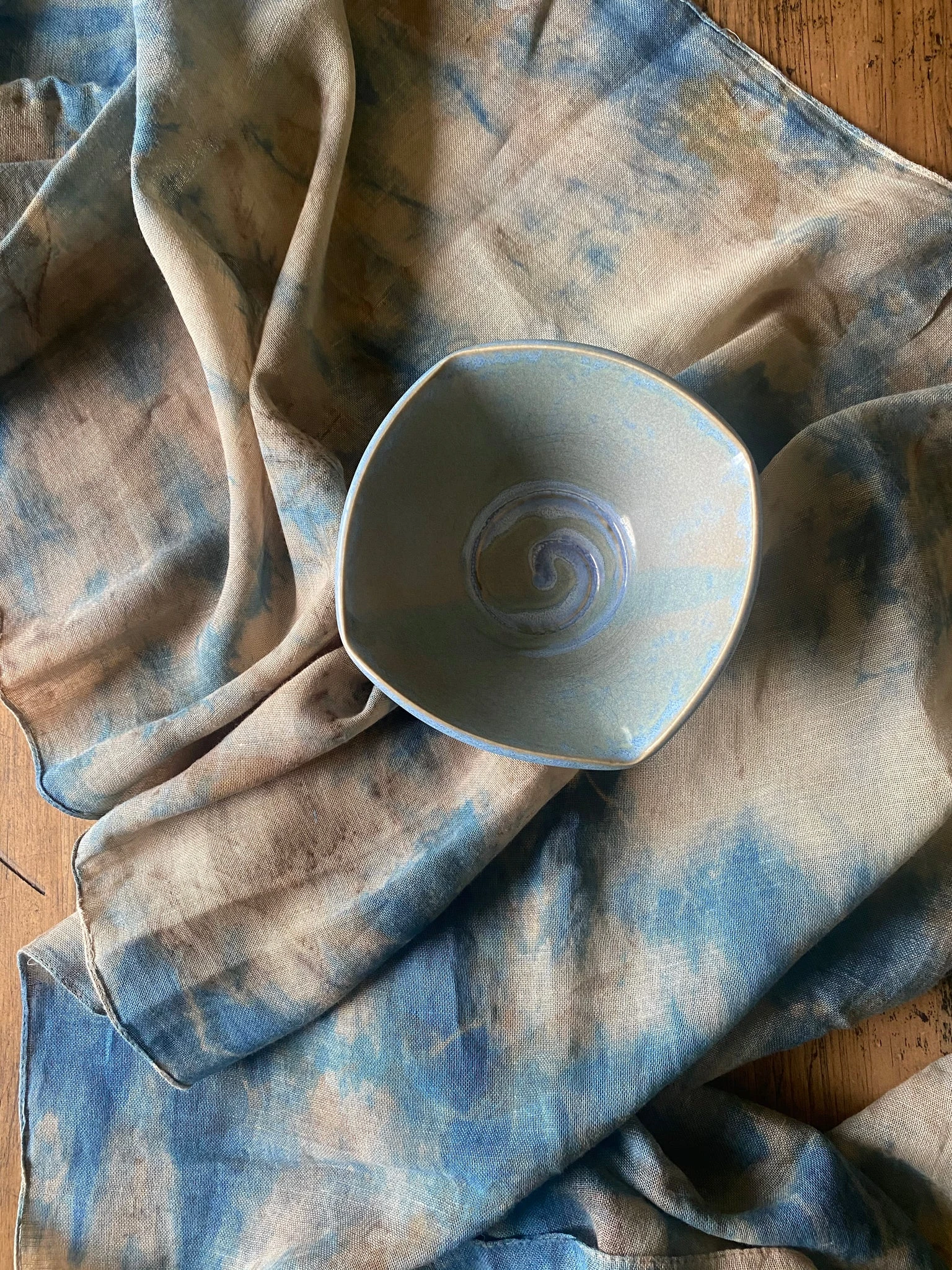 Indigo dyed lined scarf